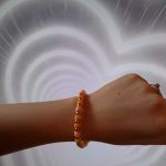 Гривна в оранжево, розово и жълто