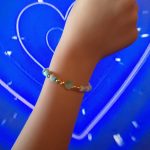 Синя и Бяла гривна с топче